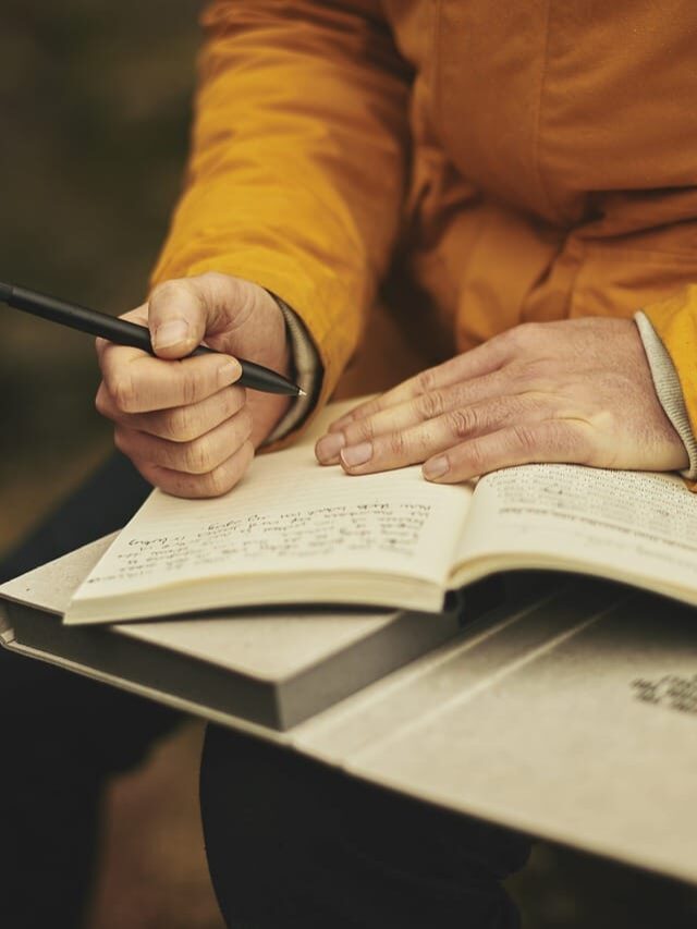 Discover the Top 10 Educational Podcasts on Spotify