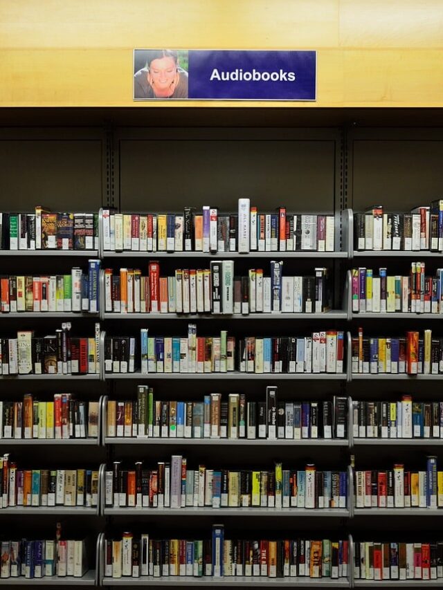 10 Best Book Podcasts for Passionate Book Lovers