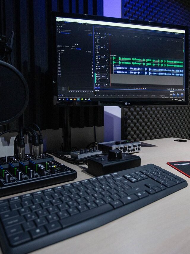 Learn Podcasting for Free: Top 10 Podcasts to Get You Started