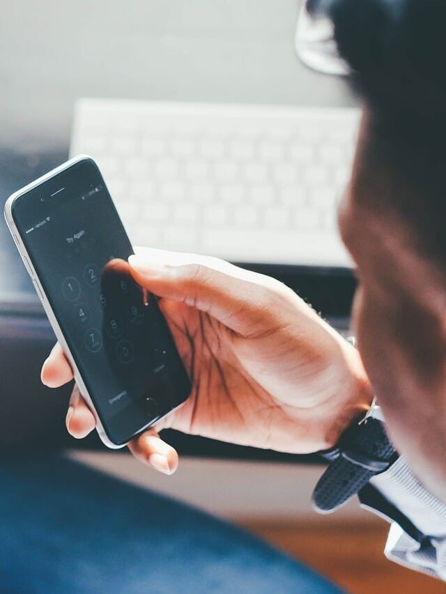 What is a Podcast:  Earn Money Online Easily through Podcasting